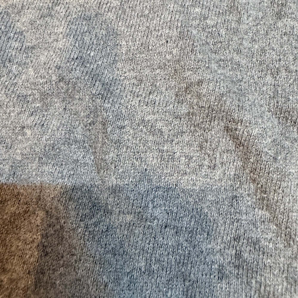 Torrid Gray Heart LOVE Graphic Crewneck Sweater Women’s 00 Medium - Picture 11 of 12